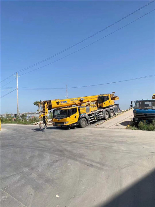 武鸣区吊车作业时，可能会产生哪些额外收费项目？