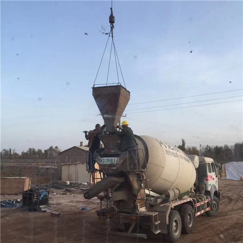 武鸣区“精准瞄准”—— 吊车的 “定位导航” 技术